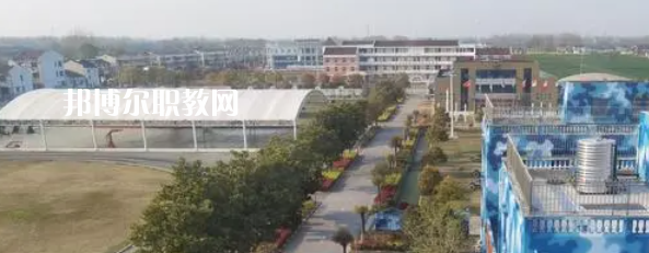 泰州市姜堰區(qū)新世紀(jì)武藝學(xué)校地址在哪里，哪個(gè)地區(qū)，哪個(gè)城市?