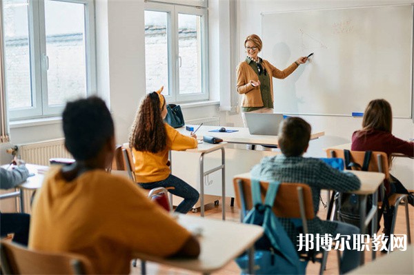 四川省工業(yè)設備安裝技工學校有哪些招生專業(yè)（2023年）