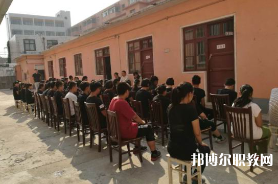 安陽源首科技制藥學(xué)校怎么樣、好不好