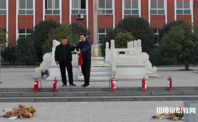 2023沁陽(yáng)市職業(yè)中等專業(yè)學(xué)校多少錢(qián) 沁陽(yáng)市職業(yè)中等專業(yè)學(xué)校各專業(yè)學(xué)費(fèi)收費(fèi)標(biāo)準(zhǔn)