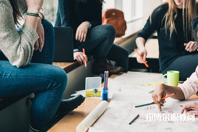 江蘇哪里的中職學校能讀服裝專業(yè)