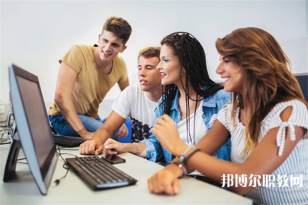 江蘇哪里的職業(yè)中學能讀電子與信息技術(shù)應用專業(yè)
