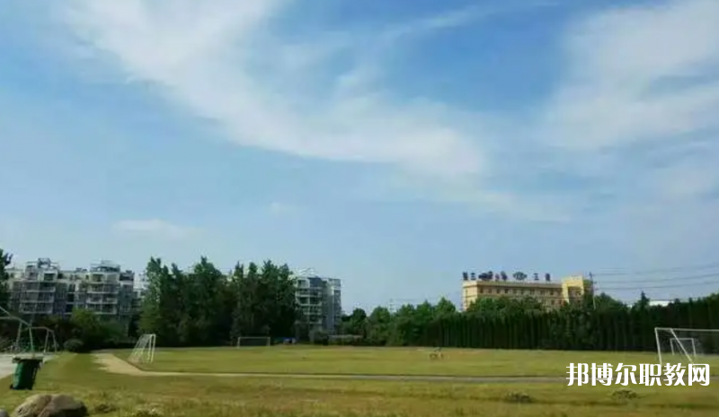 盧氏工業(yè)中等專業(yè)學校怎么樣、好不好