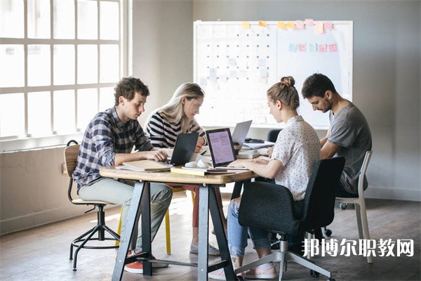 浙江哪里的中職學(xué)校能讀鞋類設(shè)計與工藝專業(yè)