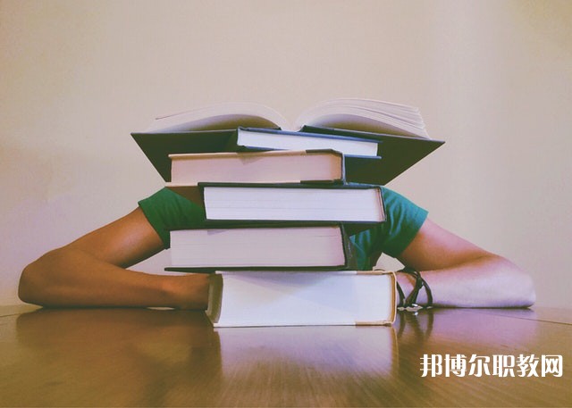 浙江哪里的中專學(xué)校能讀市場營銷（營銷管理方向）專業(yè)