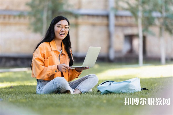 安徽哪里的中職學(xué)校能讀環(huán)境藝術(shù)設(shè)計(jì)專業(yè)
