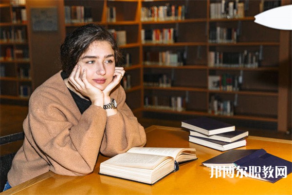 江西哪里的中專學校能讀汽車美容專業(yè)