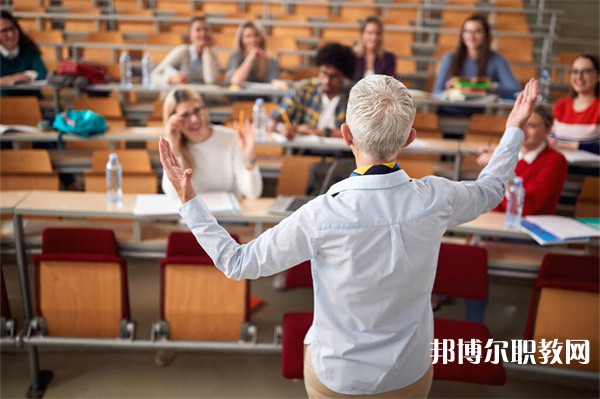 河南哪里的職業(yè)學校能讀汽車服務與營銷專業(yè)