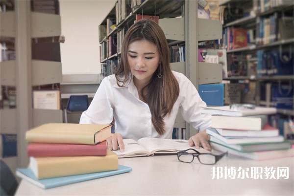 河南哪里的職業(yè)學(xué)校能讀無(wú)人機(jī)操控技術(shù)專(zhuān)業(yè)