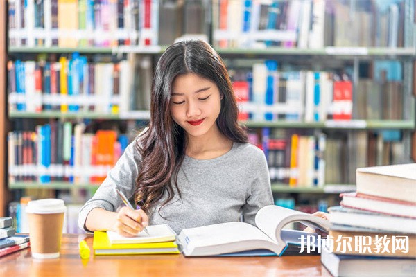 河南哪里的中職學校能讀光電儀器制造與維修專業(yè)