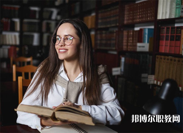 廣東哪里的中職學(xué)校能讀中醫(yī)護理專業(yè)