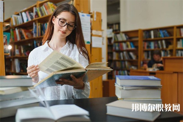 廣東哪里的中職學(xué)校能讀高星級(jí)飯店運(yùn)營(yíng)與管理專(zhuān)業(yè)