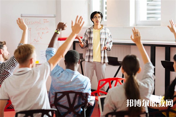 廣西哪里的技工學校能讀電子電器應(yīng)用與維修專業(yè)
