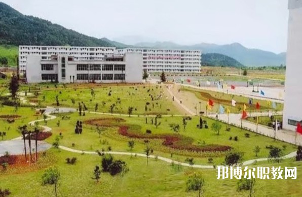 長江科技中等專業(yè)學(xué)校怎么樣、好不好