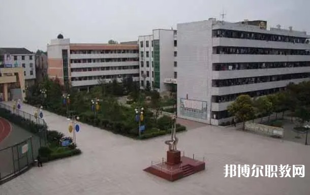 澤州縣周村中學(xué)(職高部)怎么樣、好不好