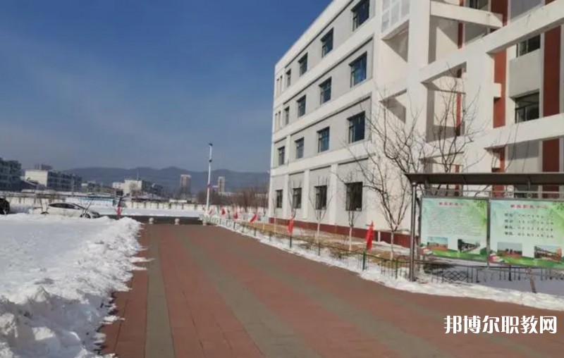 2024新賓縣中等職業(yè)技術(shù)專業(yè)學(xué)校招生計(jì)劃 招生人數(shù)是多少(附要求、條件、對(duì)象)