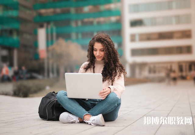 貴州哪里的職業(yè)學(xué)校能讀汽車(chē)運(yùn)用與維修專業(yè)專業(yè)