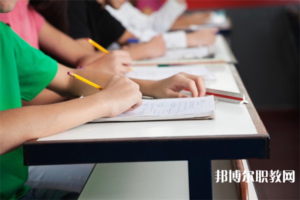 廣西哪里的職業(yè)學校能讀無人機操控與維護專業(yè)