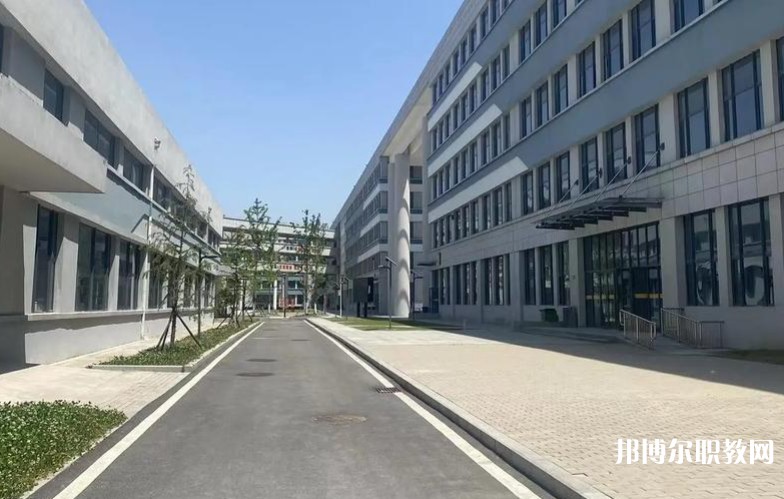 安徽省工業(yè)高級(jí)技工學(xué)校怎么樣、好不好